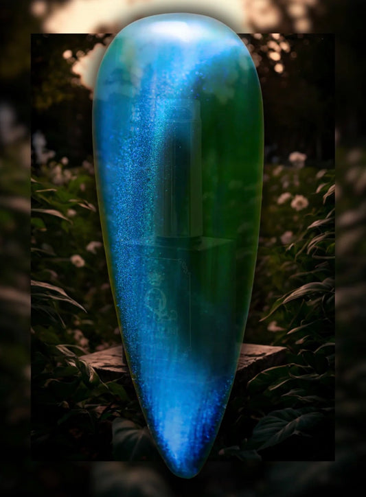 "Teal With Temptation"
-- Glass, Chameleon
Cat Eye